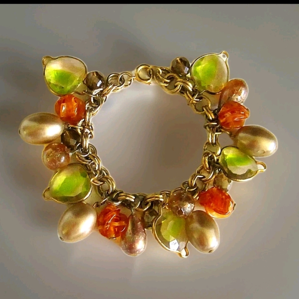 Vintage 1950s Gold Tone Chunky Charm Bracelet